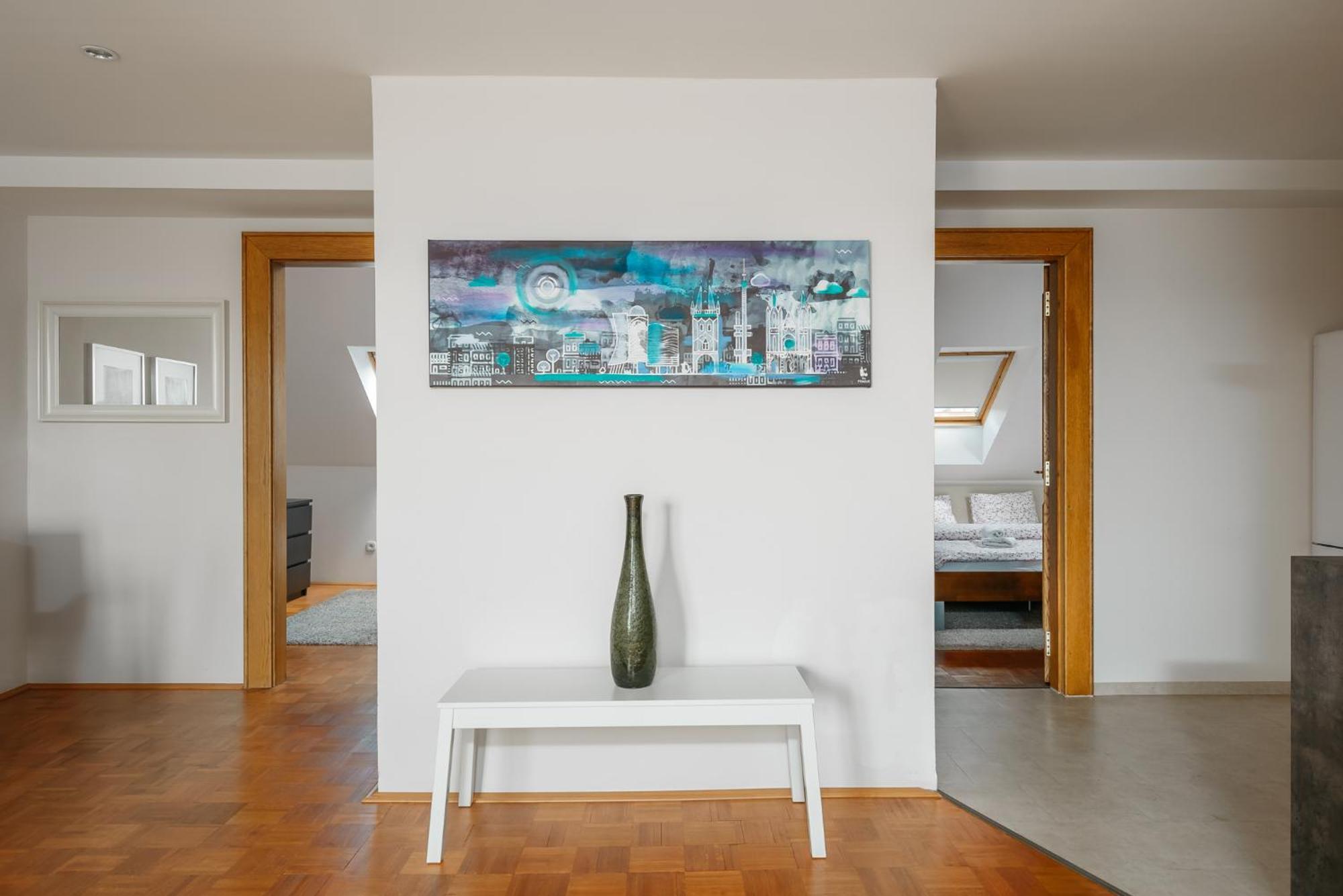 Roy 2 Bdr Apartment With Prague Castle View, Parking & Ac Exterior foto