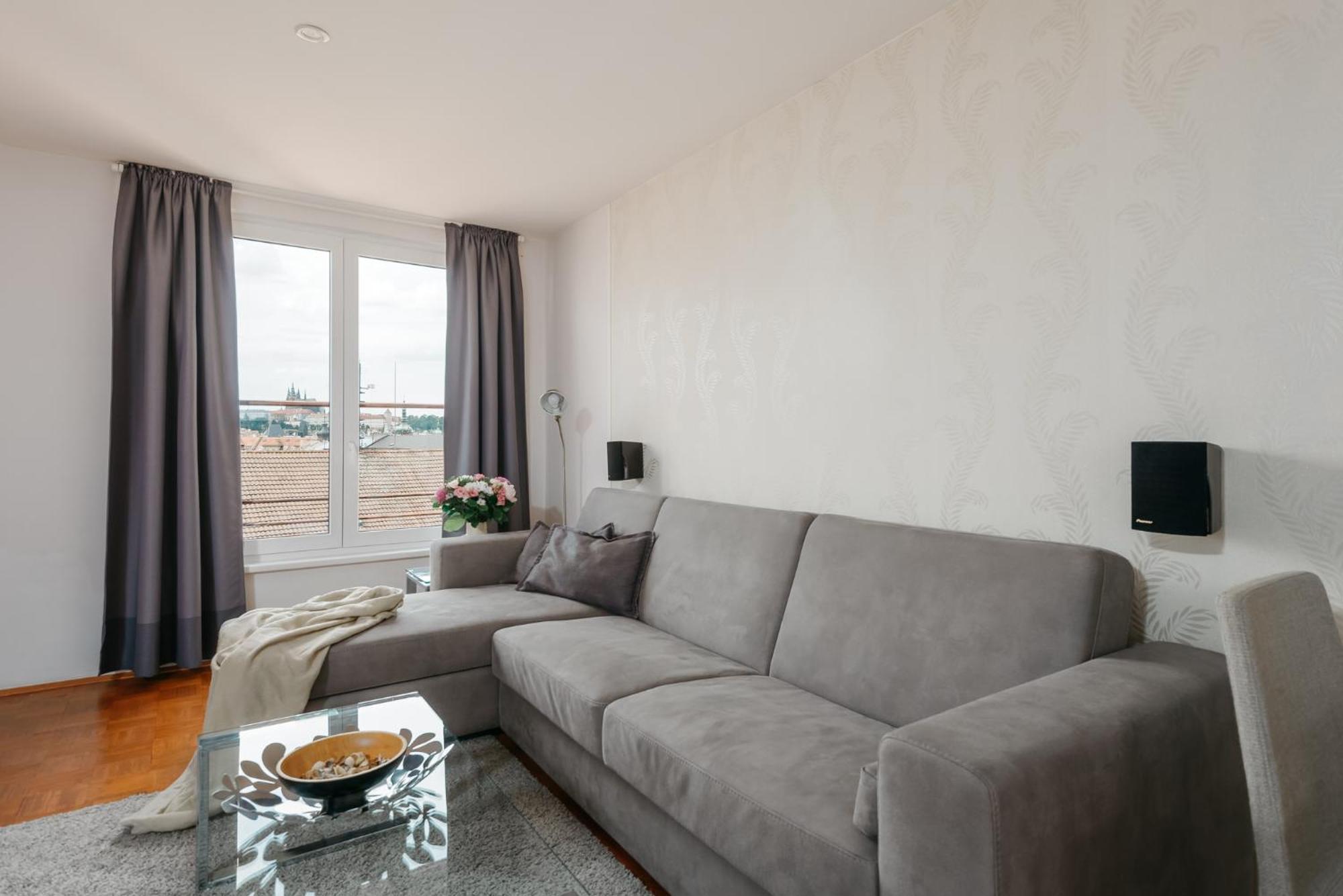 Roy 2 Bdr Apartment With Prague Castle View, Parking & Ac Exterior foto
