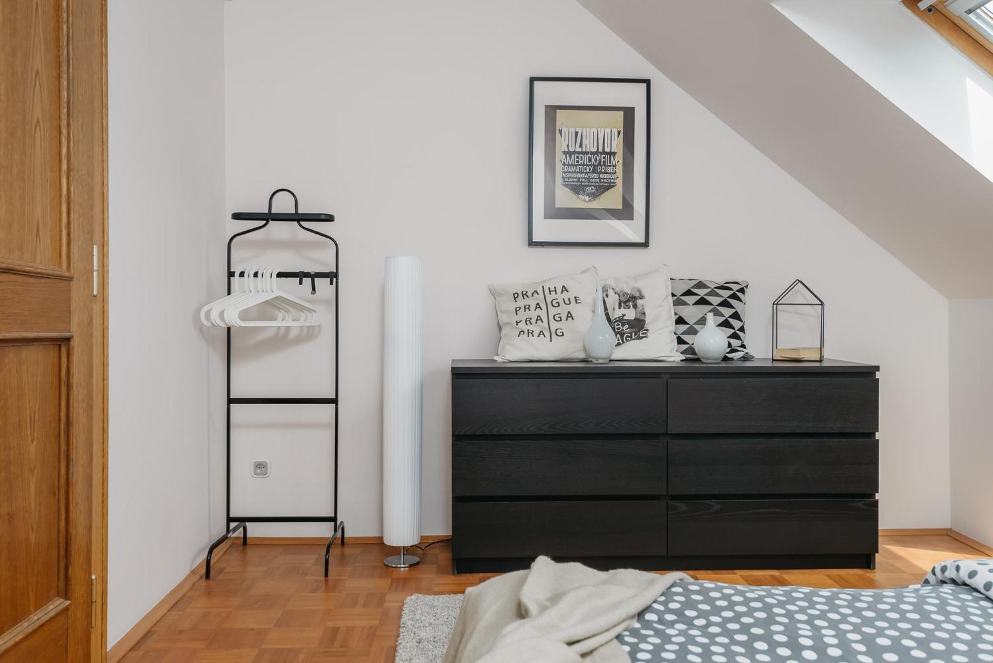 Roy 2 Bdr Apartment With Prague Castle View, Parking & Ac Exterior foto